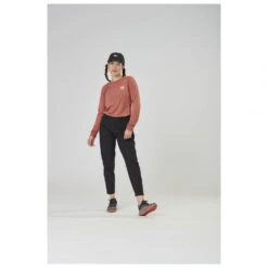 Picture Women's Kiersi L/S Tech Tee - Longsleeve -Casual Style Shop picture womens kiersi l s tech tee longsleeve detail 3